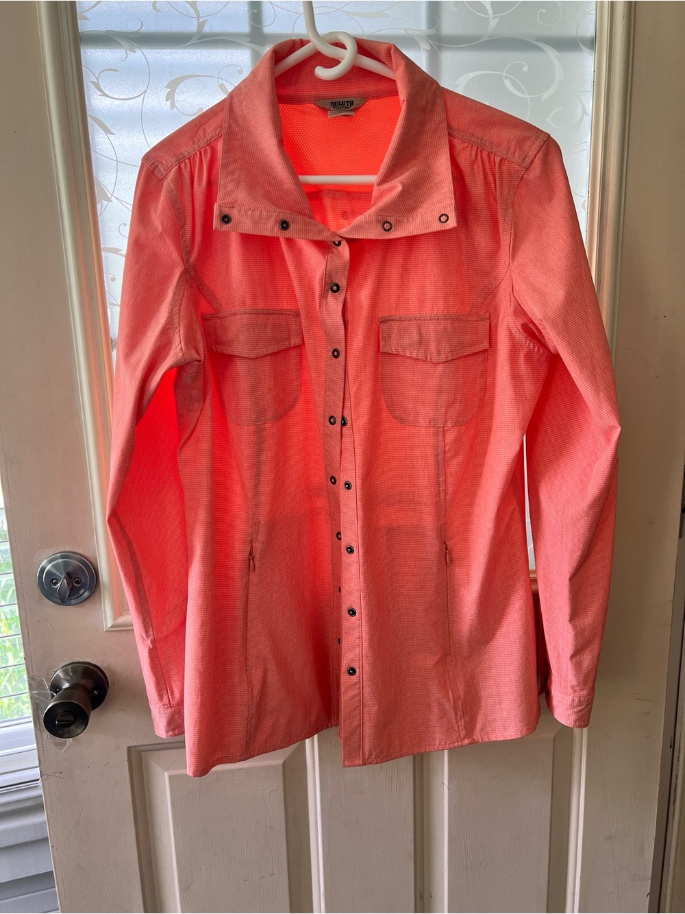 Duluth Trading Co women’s snap up jacket with sun protection collar size M